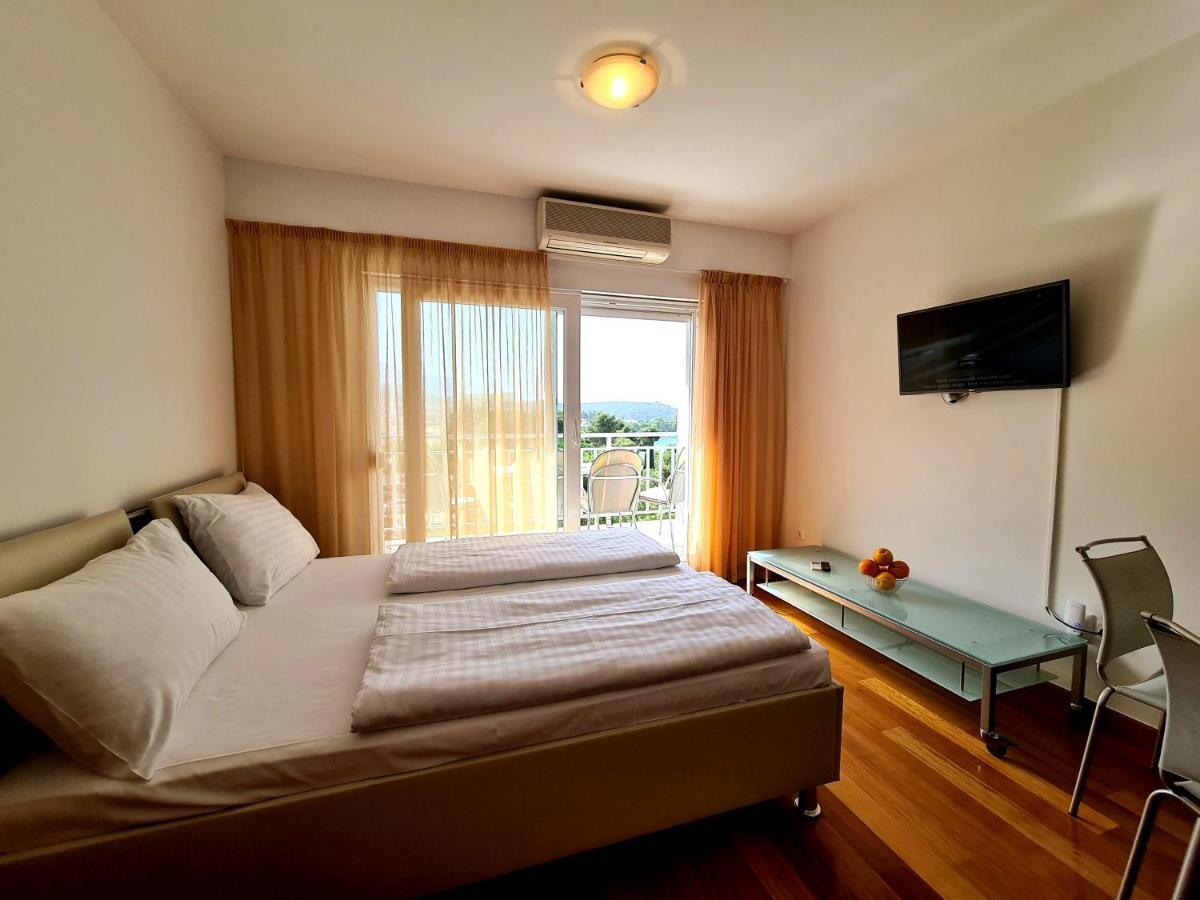 Apartments Veronika マカルスカ エクステリア 写真