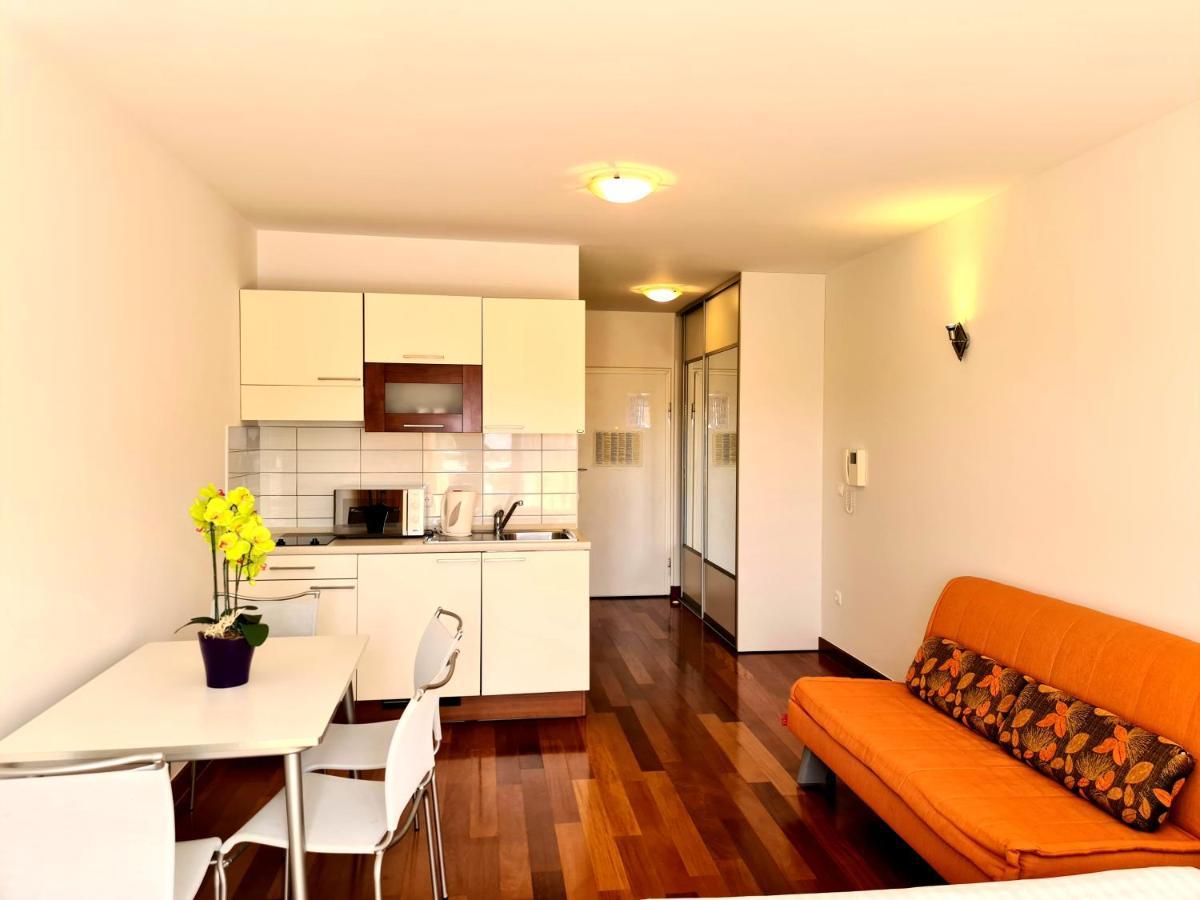 Apartments Veronika マカルスカ エクステリア 写真
